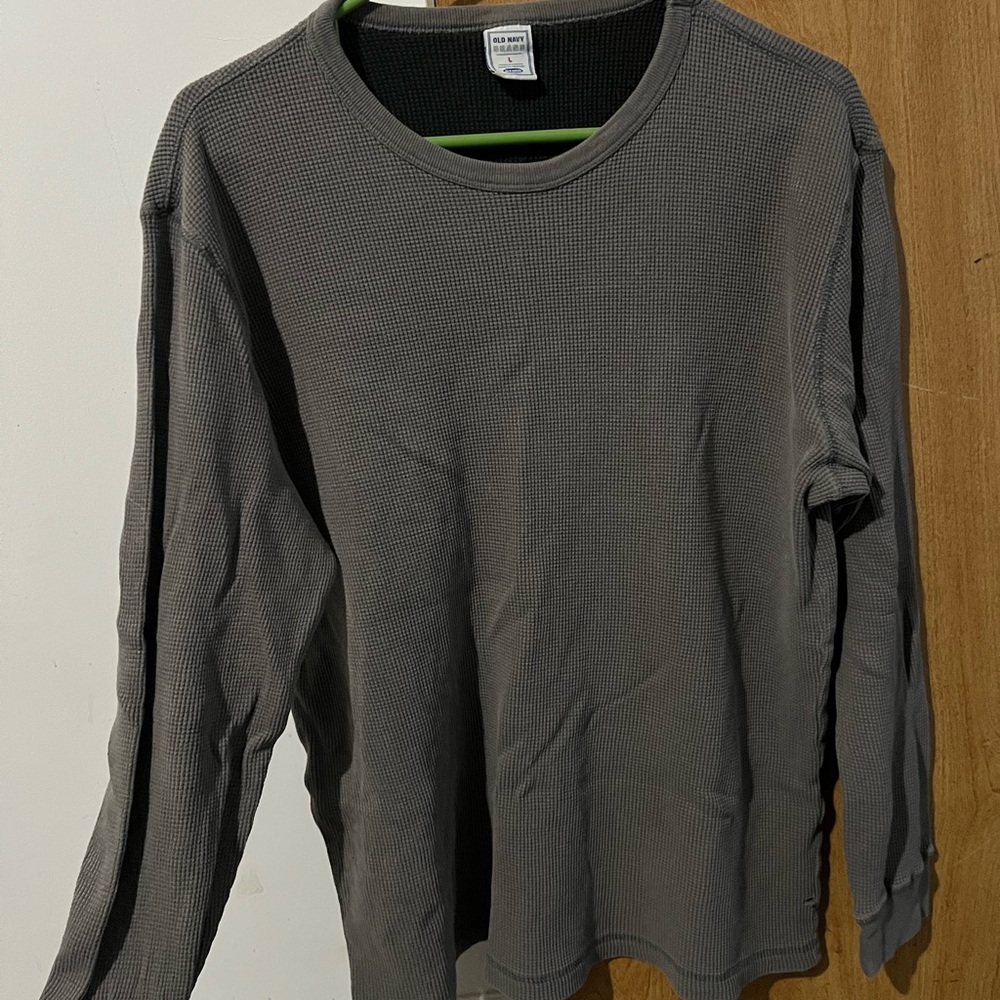 Old Navy Gray Long Sleeve Tee Classic Crew
